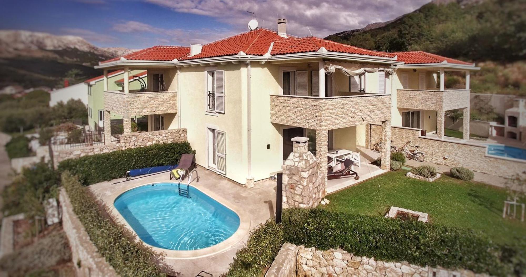 Dom wakacyjny Mit Meerblick & Pool In - Villa-planina